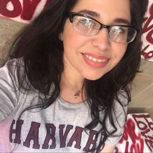 Meet your Posher, Milagros